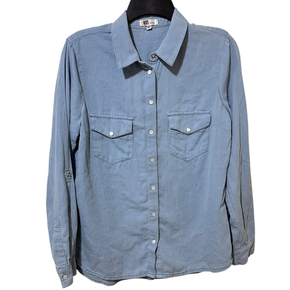KUT from the Kloth light blue 100% cotton mother of pearl snap western shirt M